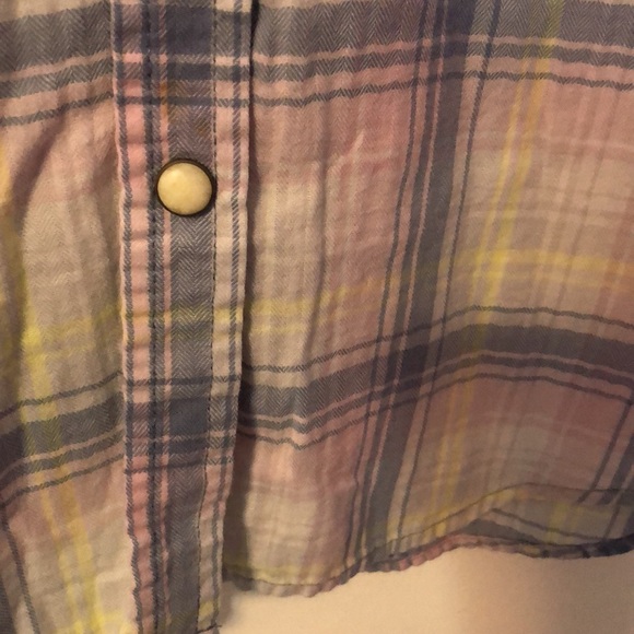American Eagle plaid button-up shirt - Picture 3 of 3